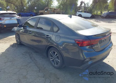 2023 Kia Forte Lxs z USA, uszkodzony, nr VIN 3KPF24AD9PE512242
